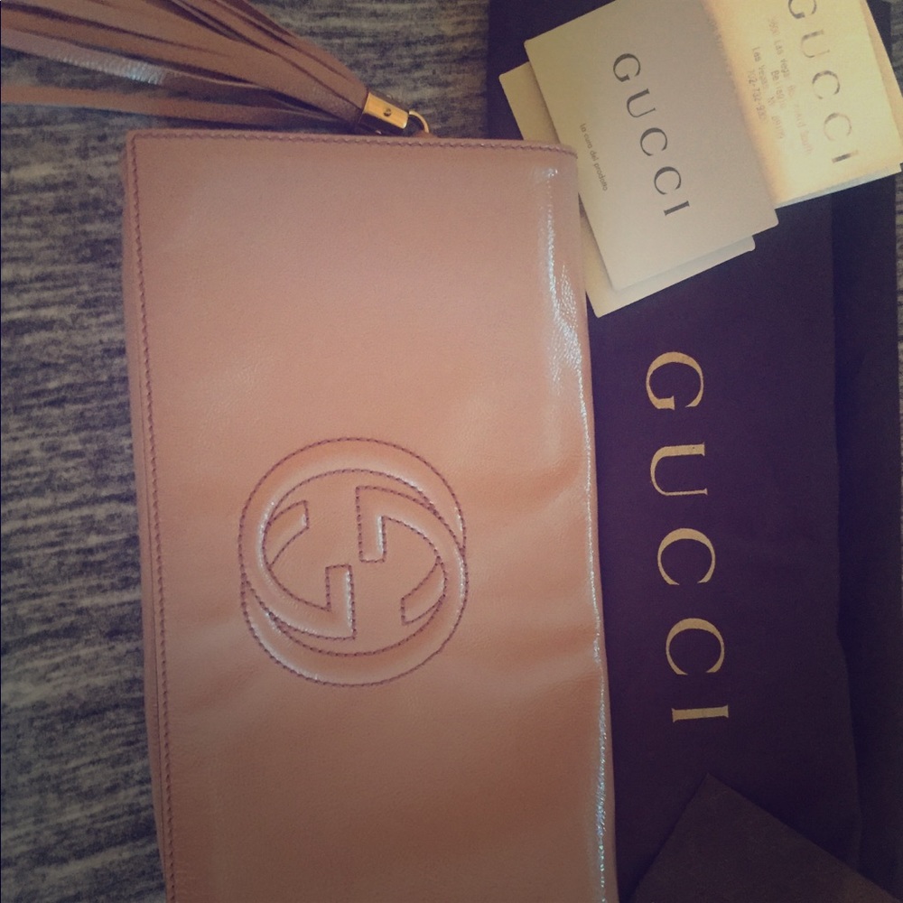 🍾HP🍾Gucci Soho Clutch (in Blush)
